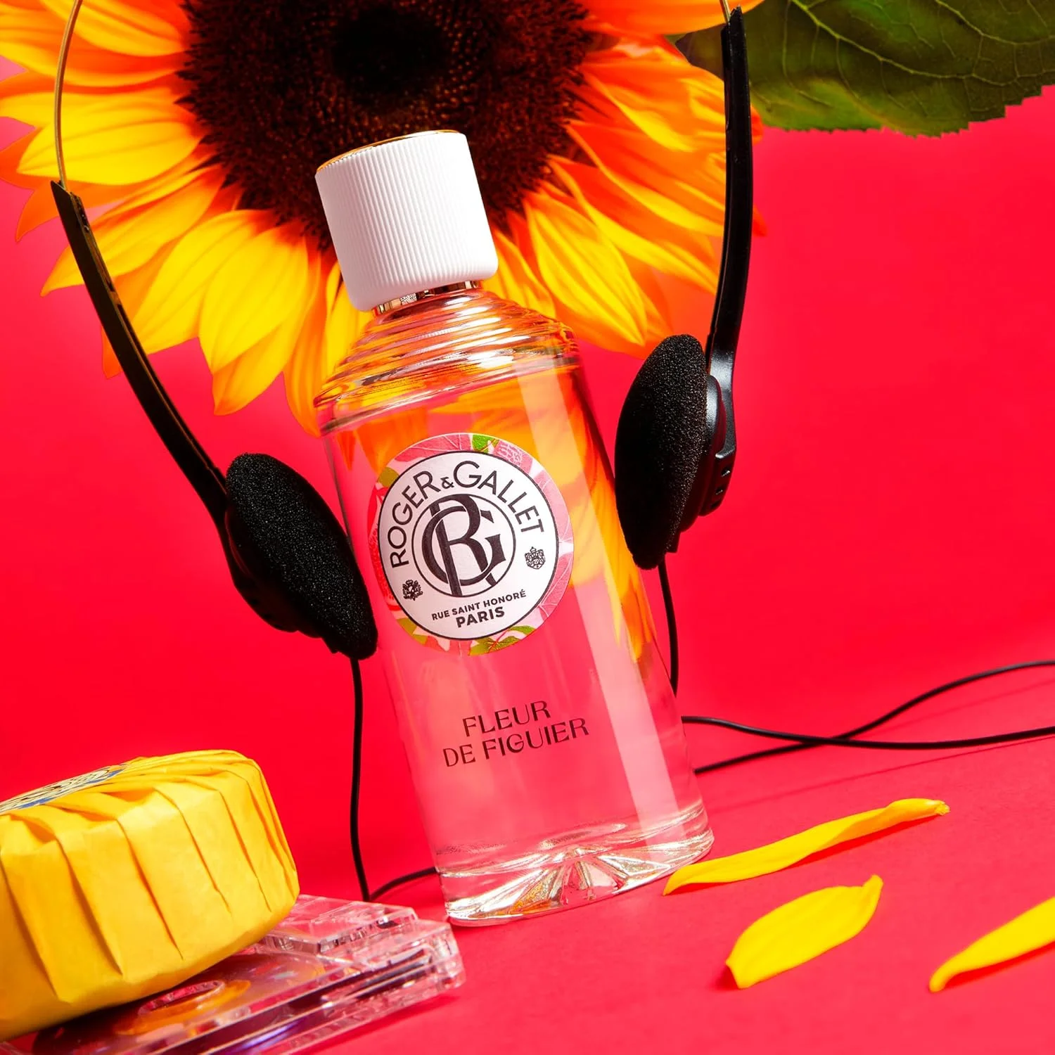 ROGER & GALLET | اسپری بدن معطر زنانه | Fleur De Figuier - شکوفه انجیر 30 میلی لیتر ROGER & GALLET | اسپری بدن معطر زنانه | Fleur De Figuier - شکوفه انجیر 30 میلی لیتر