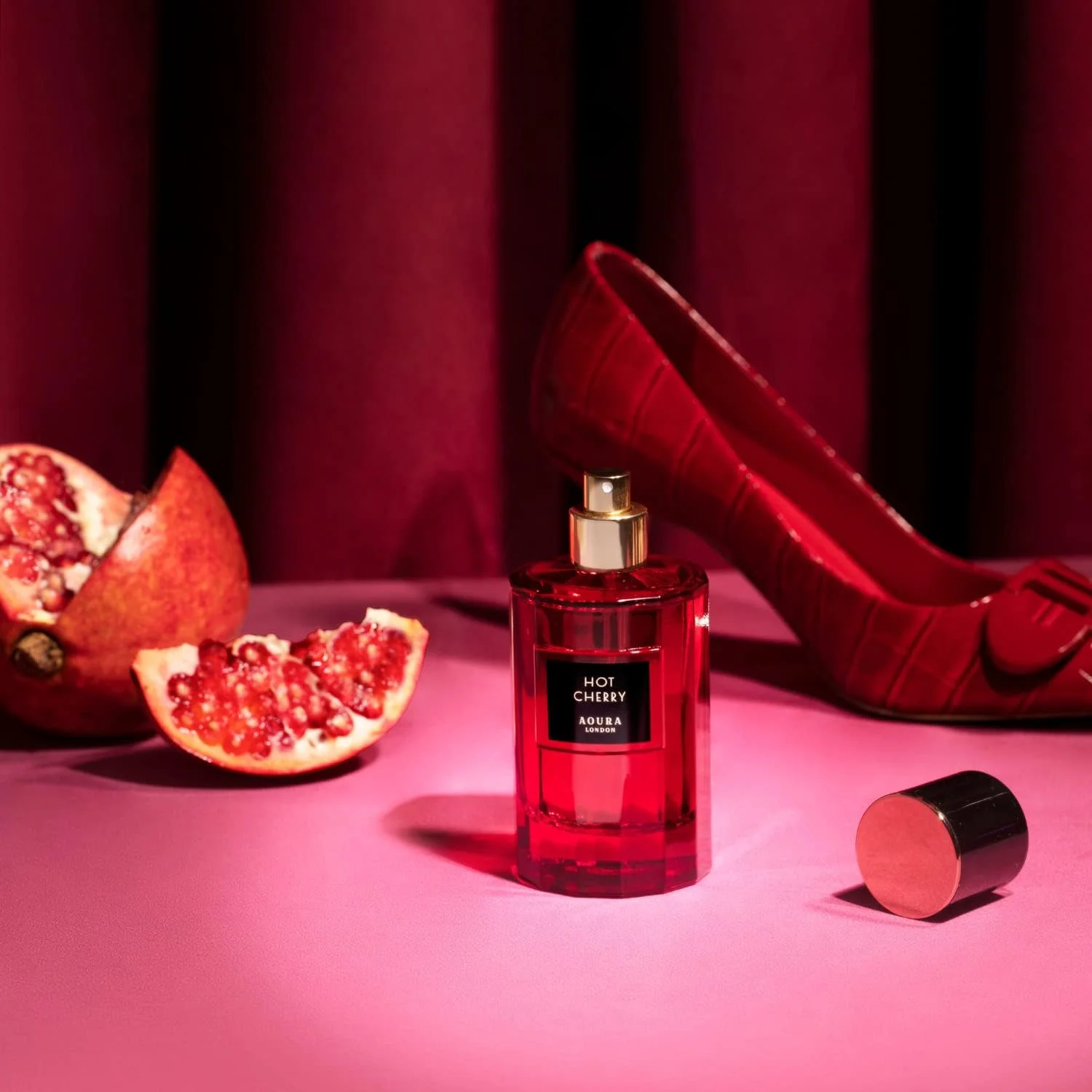 عطر زنانه گیلاس داغ Aoura London - ترکیبی اغوا کننده از رایحه های گل های تازه و گیلاس آبدار - ماندگاری طولانی، عطری جذاب برای زنان - ادو پرفیوم، 100 میلی لیتر عطر زنانه گیلاس داغ Aoura London - ترکیبی اغوا کننده از رایحه های گل های تازه و گیلاس آبدار - ماندگاری طولانی، عطری جذاب برای زنان - ادو پرفیوم، 100 میلی لیتر