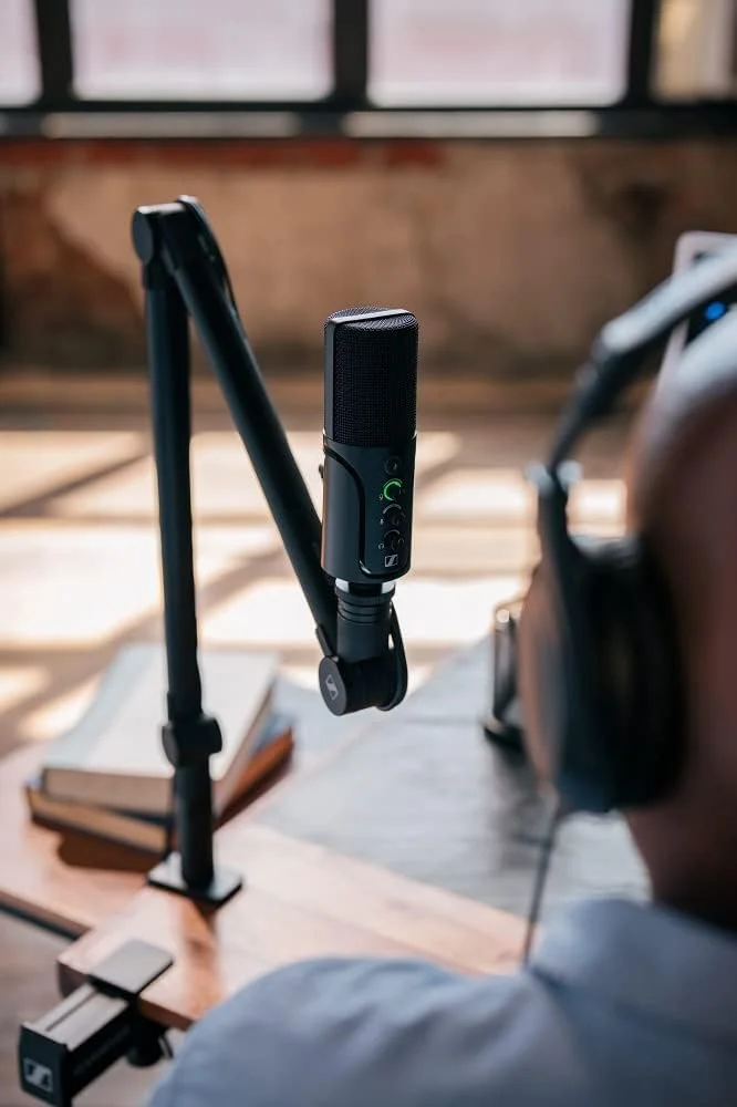 مجموعه استریمینگ Sennheiser PROfile با میکروفون USB، بازوی بوم و کیف - طراحی Plug & Play، ایده آل برای پادکست و استریمینگ، کپسول کندانسور کاردیوئید، کابل USB-C 3 متری - مشکی (700100) مجموعه استریمینگ Sennheiser PROfile با میکروفون USB، بازوی بوم و کیف - طراحی Plug & Play، ایده آل برای پادکست و استریمینگ، کپسول کندانسور کاردیوئید، کابل USB-C 3 متری - مشکی (700100)