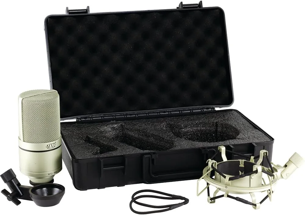 میکروفون کاندنسر MXL 990 برای پادکست، خوانندگی، ضبط استودیویی خانگی، بازی و استریمینگ | صدای دقیق | XLR | دیافراگم بزرگ (شامپاین) میکروفون کاندنسر MXL 990 برای پادکست، خوانندگی، ضبط استودیویی خانگی، بازی و استریمینگ | صدای دقیق | XLR | دیافراگم بزرگ (شامپاین)