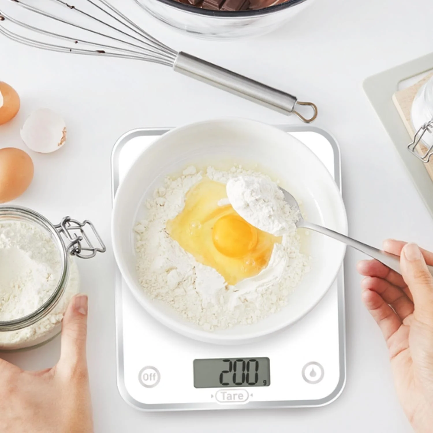 ترازوی آشپزخانه تفال مدل Optiss | صفحه نمایش LCD | ظرفیت تا 5 کیلوگرم | دقت 1 گرم | سفید | BC5000V2 ترازوی آشپزخانه تفال مدل Optiss | صفحه نمایش LCD | ظرفیت تا 5 کیلوگرم | دقت 1 گرم | سفید | BC5000V2