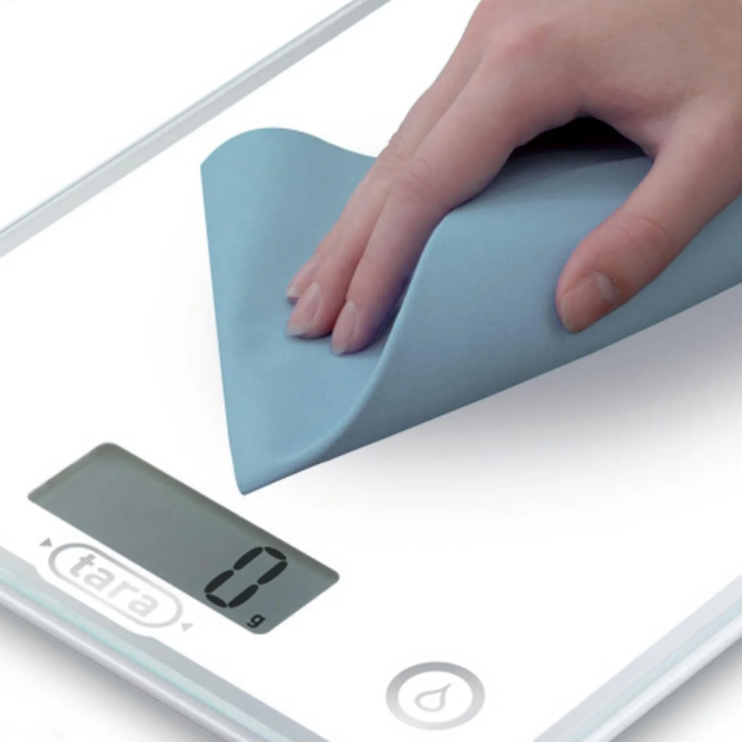 ترازوی آشپزخانه تفال مدل Optiss | صفحه نمایش LCD | ظرفیت تا 5 کیلوگرم | دقت 1 گرم | سفید | BC5000V2 ترازوی آشپزخانه تفال مدل Optiss | صفحه نمایش LCD | ظرفیت تا 5 کیلوگرم | دقت 1 گرم | سفید | BC5000V2