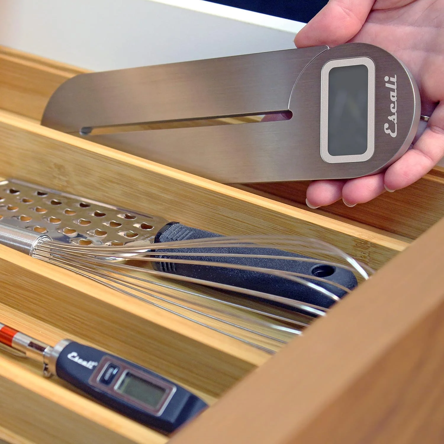 ترازوی آشپزخانه جمع و جور Escali F115، 5 کیلوگرم/11 پوند، استیل ضد زنگ