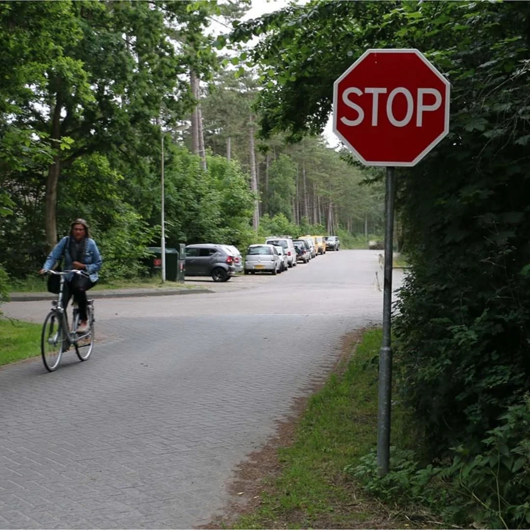 تابلو ایست بزرگ Enjoyist، علامت احتیاط خیابانی، بازتابنده، 60x60 سانتی متر، آلومینیوم ضد زنگ 40 میل، محافظت شده در برابر UV و مقاوم در برابر آب و هوا