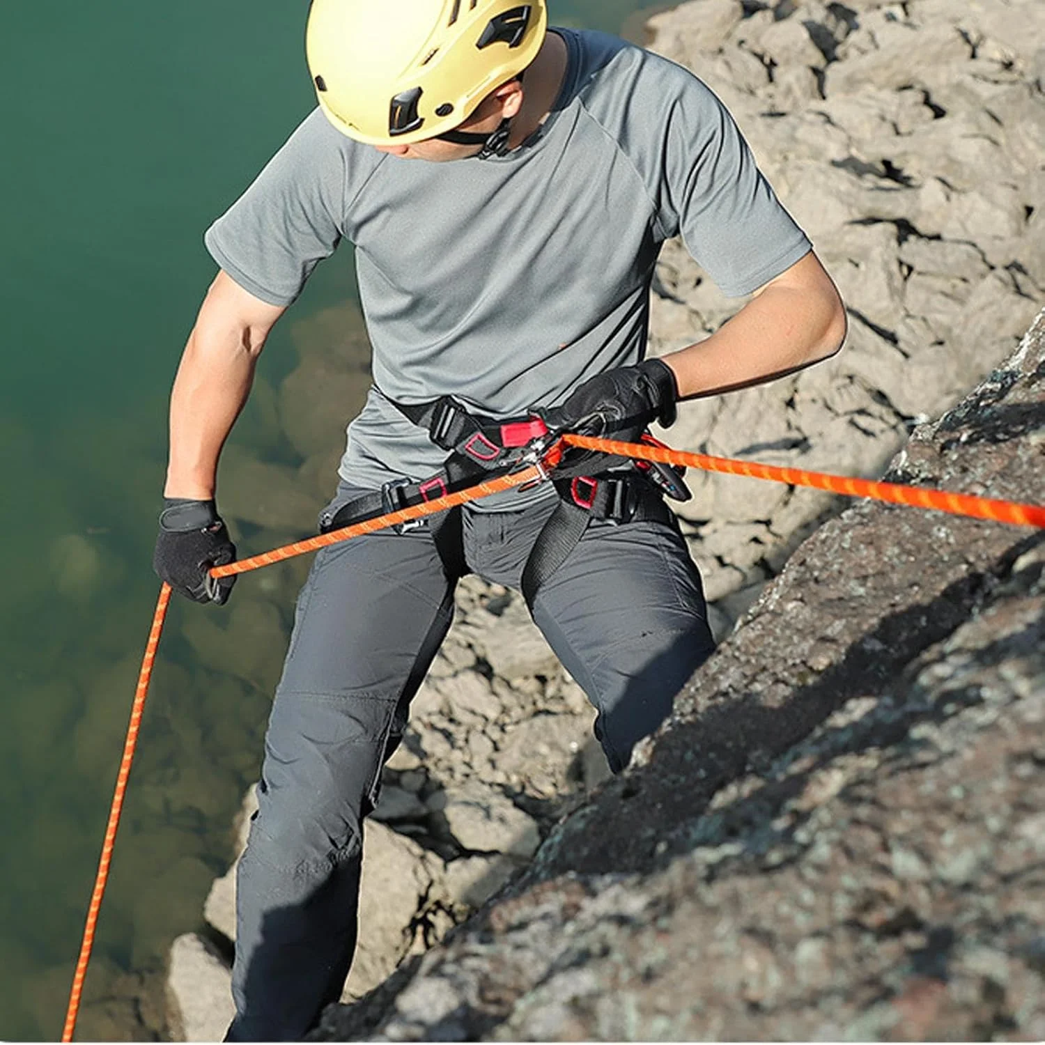 هارنس صخره نوردی، کمربند ایمنی، کمربند ایمنی نیم تنه، کمربند کوهنوردی قابل تنظیم، پشتیبانی سبک وزن و ایمن کمر، تجهیزات حرفه ای کوهنوردی، محافظت در برابر سقوط برای درخت، آتش نشانی و نجات