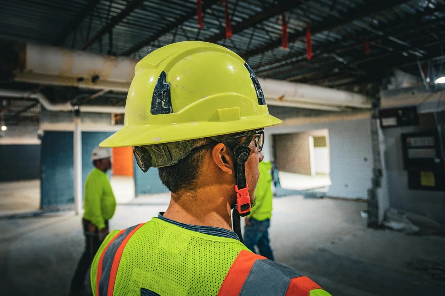 کلاه ایمنی لبه دار کامل نوع 2 کلاس E مدل APEX از Malta Dynamics