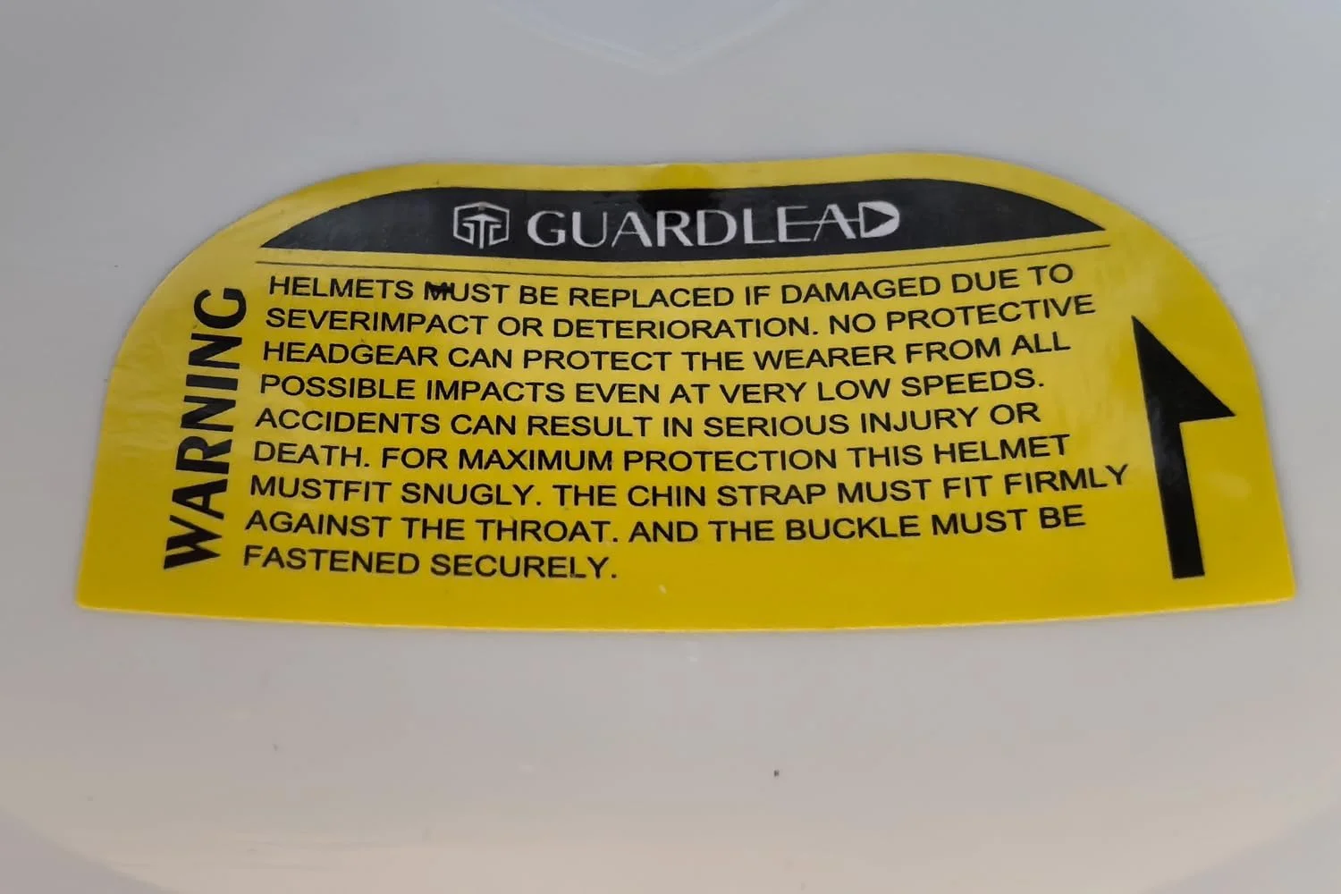 کلاه ایمنی سفید GUARDLEAD ABS مناسب کار در ارتفاع، دارای دریچه هوا و هدبند قابل تنظیم، کلاه ایمنی سبک وزن برای ایمنی و محافظت