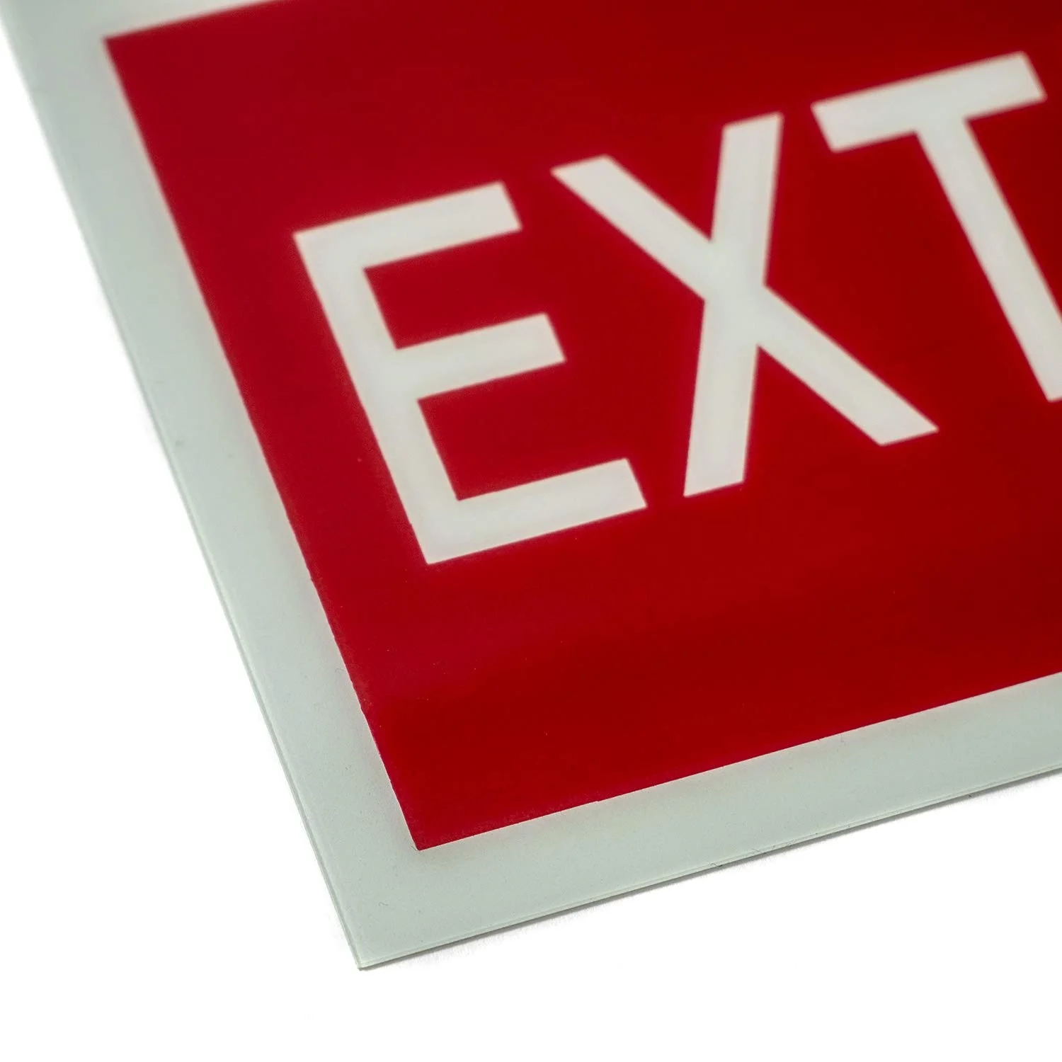 نشانگر آتش نشانی شب تاب Normaluz A00401، کلاس A، جنس PVC، ضخامت 1 میلی متر، ابعاد 21x30 سانتی متر، دارای تاییدیه CTE، RIPCI و مطابق با قوانین جدید