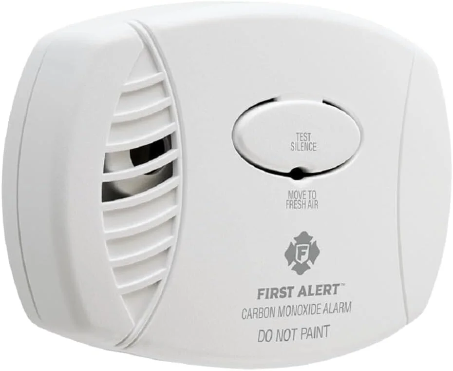 آلارم مونوکسید کربن First Alert 1039734 با قابلیت اتصال به پریز و باتری پشتیبان، 21.59x17.15x5.72 سانتی متر آلارم مونوکسید کربن First Alert 1039734 با قابلیت اتصال به پریز و باتری پشتیبان، 21.59x17.15x5.72 سانتی متر