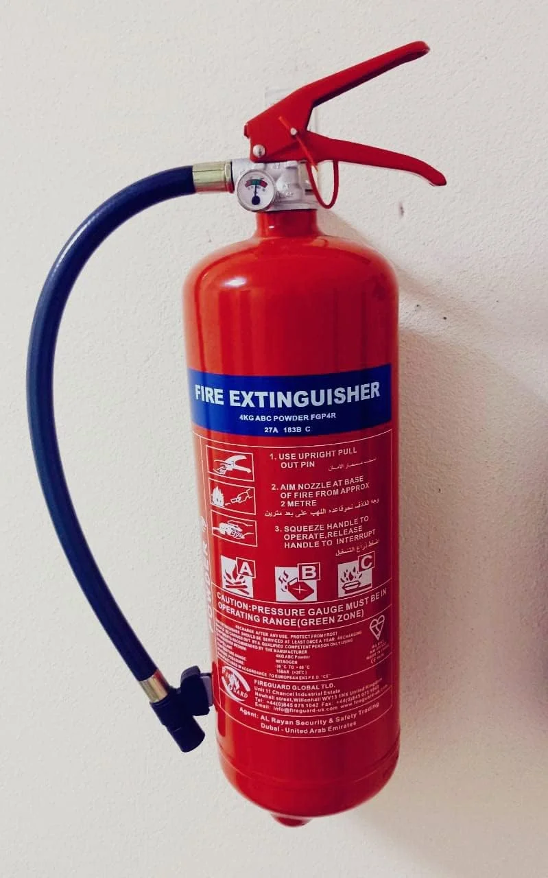 کپسول آتش نشانی پودر خشک 4 کیلوگرمی مناسب برای دفاتر، انبارها، آشپزخانه های خانگی، گاراژها، قایق های دریایی کپسول آتش نشانی پودر خشک 4 کیلوگرمی مناسب برای دفاتر، انبارها، آشپزخانه های خانگی، گاراژها، قایق های دریایی