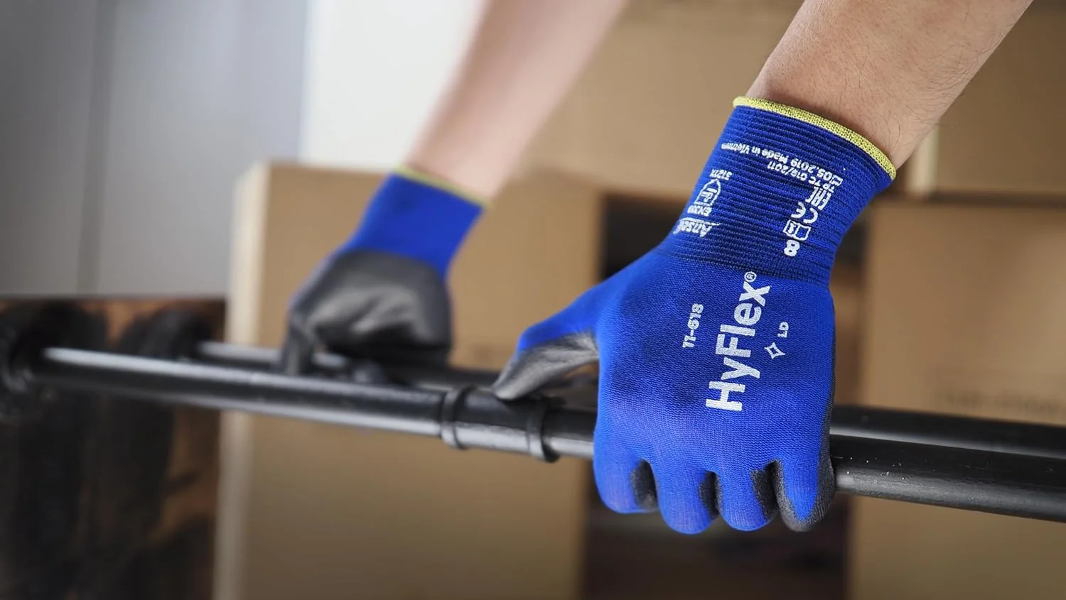 دستکش کار نازک Ansell HyFlex 11-618، آستر نایلونی کشسان با پوشش PU مقاوم در برابر سایش، دستکش ایمنی صنعتی برای کار با دقت، کارهای DIY و مکانیکی، آبی، سایز S (یک جفت)