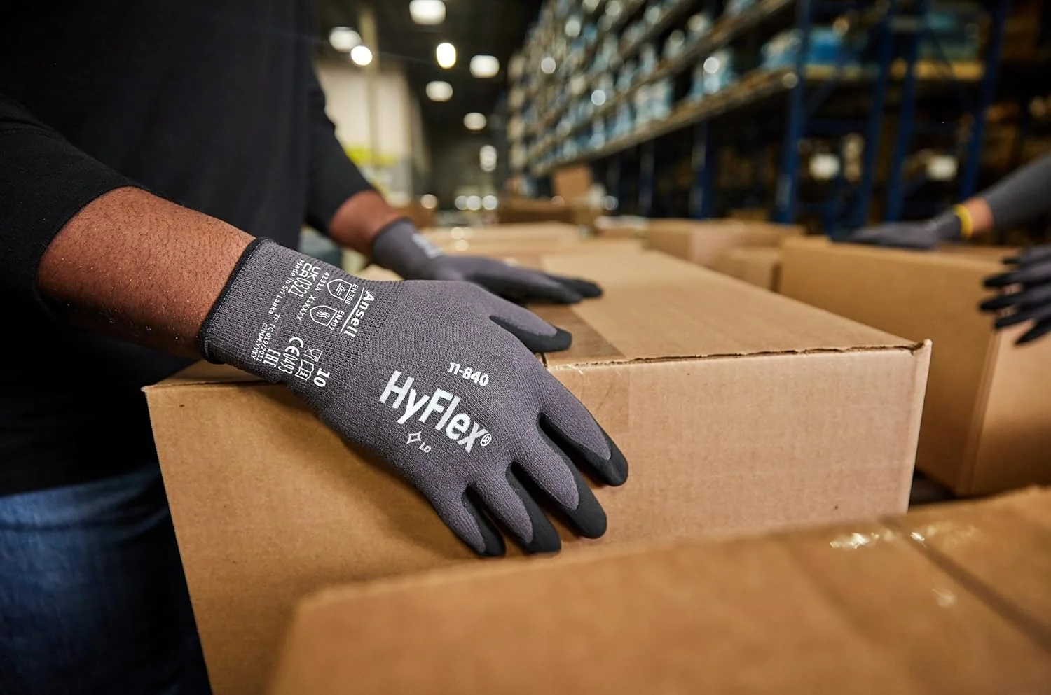 دستکش کار حرفه ای Ansell HyFlex 11-840، پوشش نیتریل مقاوم در برابر سایش با چسبندگی محکم، دستکش های محافظ چند منظوره، ایمنی مکانیکی و صنعتی، مشکی، سایز M (5 جفت)