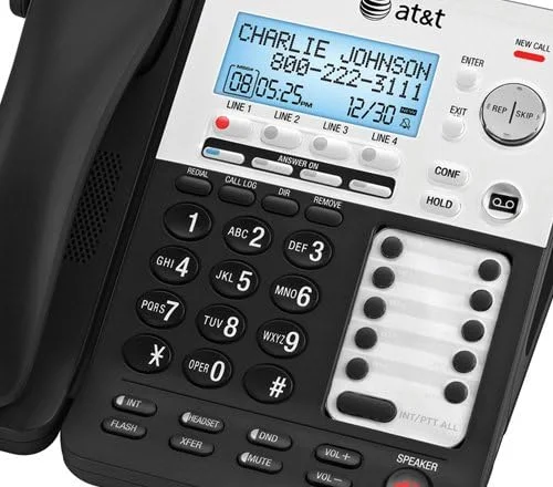 سیستم تلفن/پیامگیر 4 خطه AT&T SB67138 DECT6، دارای 1 هدست سیمی/1 هدست بی سیم سیستم تلفن/پیامگیر 4 خطه AT&T SB67138 DECT6، دارای 1 هدست سیمی/1 هدست بی سیم