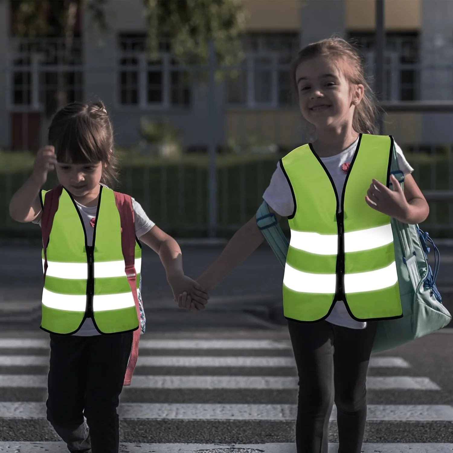 یونی‌تایپ 4 عدد جلیقه ایمنی بازتابنده کودکانه، جلیقه نئون دید بالا، جلیقه ترافیکی ساختمانی برای دوچرخه‌سواری، دویدن و اسکی