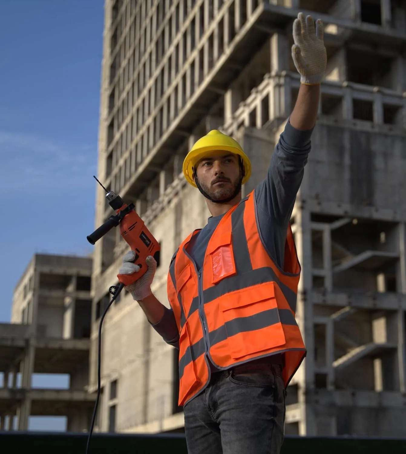 جلیقه ایمنی توری دید بالا Dazonity با جیب های متعدد و زیپ، مناسب برای مردان و زنان، کار، ساخت و ساز، نقشه برداری