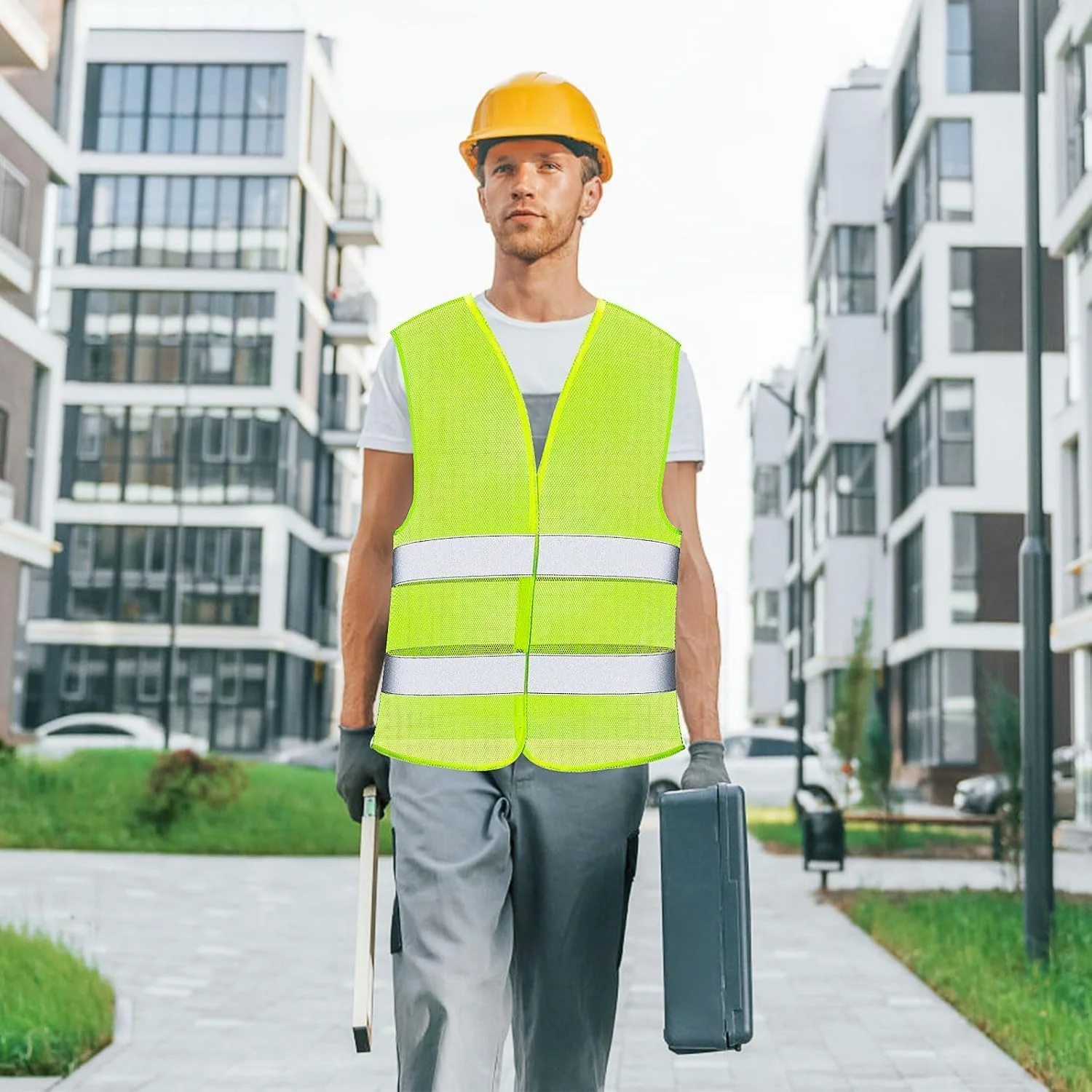 بسته 30 عددی جلیقه ایمنی دید بالا جلیقه بازتابنده جلیقه امنیتی توری دید بالا سایز قابل تنظیم برای مردان زنان کارهای فضای باز دوچرخه سواری دونده نئون، سبز، 64 x 67 سانتی متر