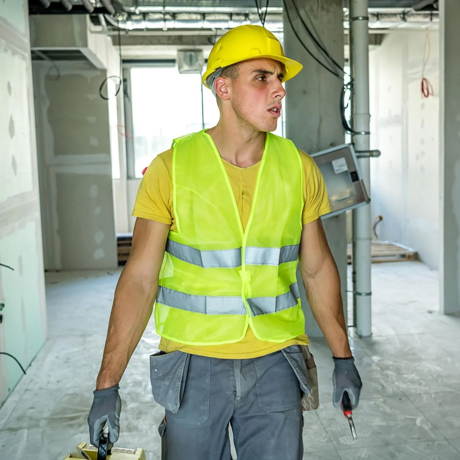 بسته 30 عددی جلیقه ایمنی دید بالا جلیقه بازتابنده جلیقه امنیتی توری دید بالا سایز قابل تنظیم برای مردان زنان کارهای فضای باز دوچرخه سواری دونده نئون، سبز، 64 x 67 سانتی متر