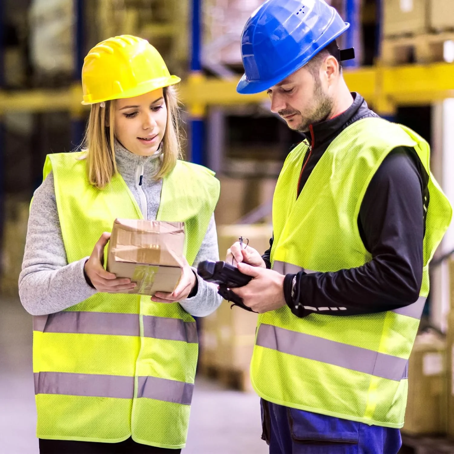 ست 36 عددی جلیقه ایمنی دید بالا Ayearparty، جلیقه امنیتی توری بازتابنده با نوار نقره ای برای مردان و زنان