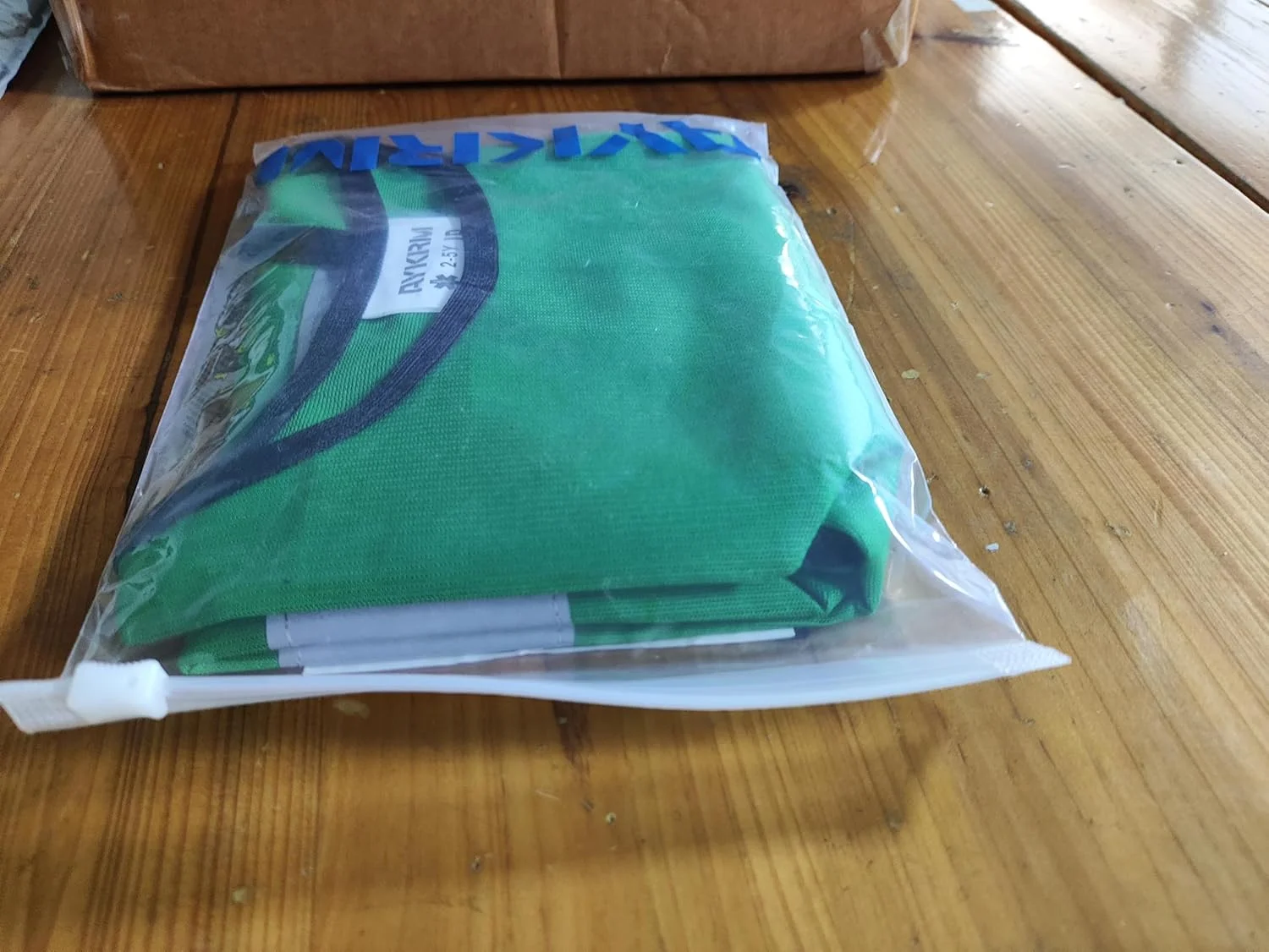 جلیقه ایمنی کودکان AYKRM - جلیقه ایمنی برای کودکان 6 تا 9 سال - سایز یونیورسال - جلیقه نور بازتابنده سبز رنگ برای دید بهتر در ترافیک جاده ای