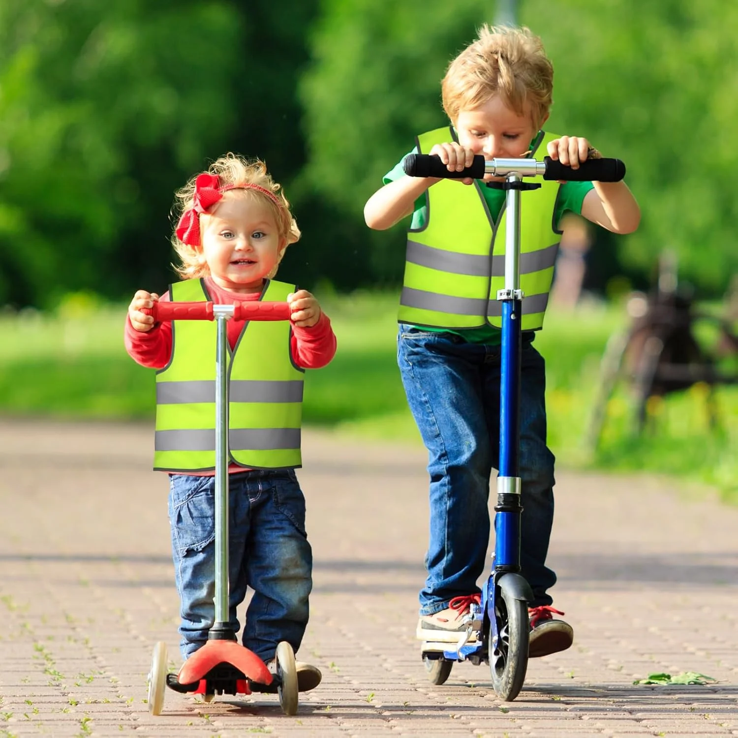 فیرتینک 2 عدد جلیقه دید بالا برای کودکان، جلیقه بازتابنده دید بالا کودکان، جلیقه های دید بالا، جلیقه های ایمنی دید بالا، ژاکت دید بالا با نوارهای بازتابنده برای کودکان در فضای باز