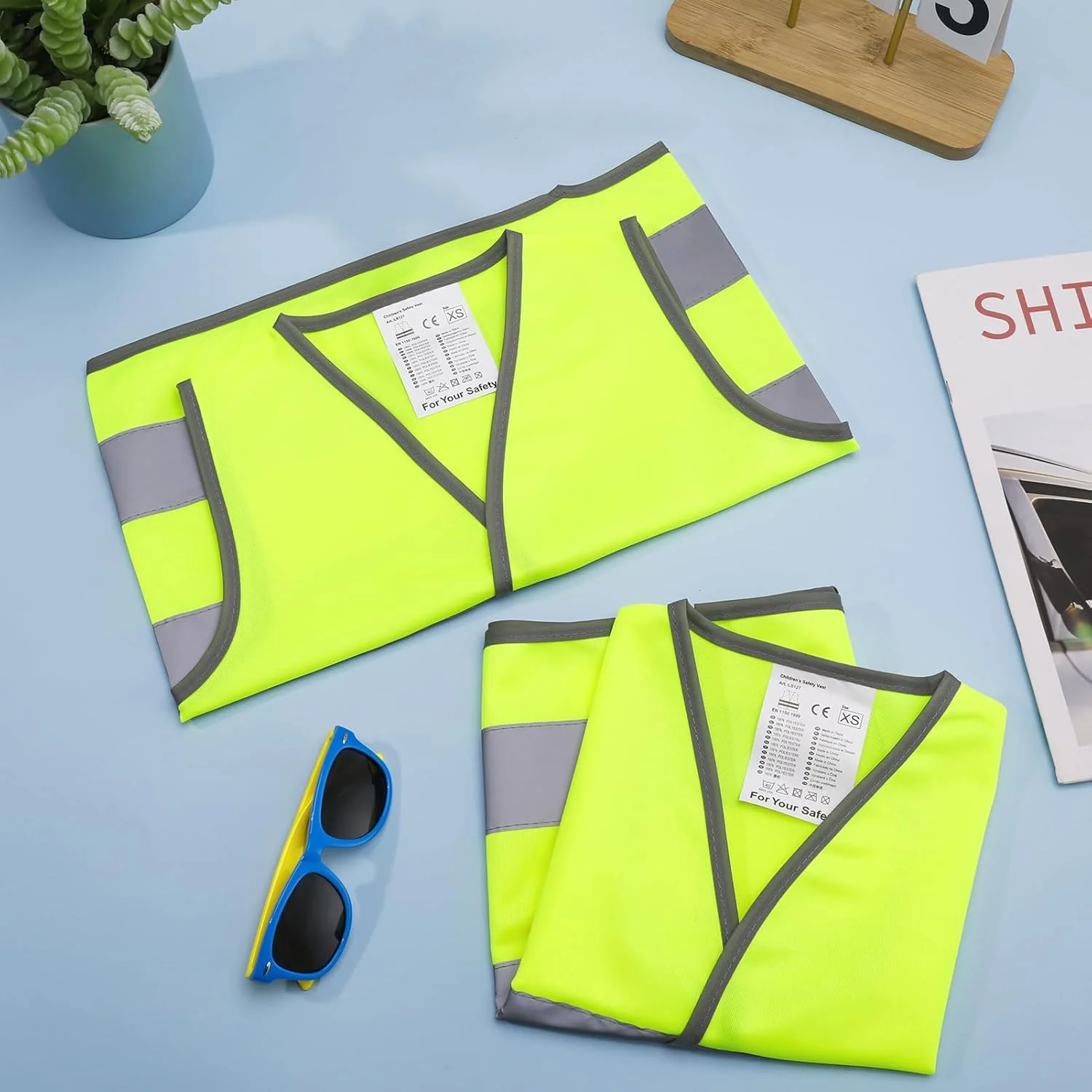 فیرتینک 2 عدد جلیقه دید بالا برای کودکان، جلیقه بازتابنده دید بالا کودکان، جلیقه های دید بالا، جلیقه های ایمنی دید بالا، ژاکت دید بالا با نوارهای بازتابنده برای کودکان در فضای باز