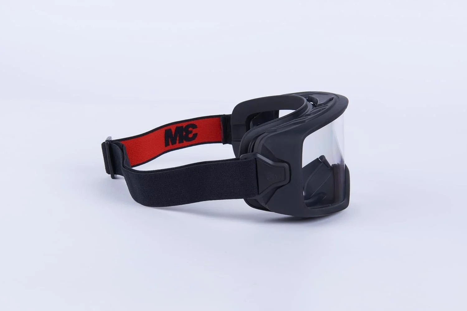 عینک محافظ چشم 3M مدل GoggleGear سری 3000، لنز شفاف Scotchgard ضد بخار/ضد خش، بند پارچه ای ممتاز، پوشش TPV، یک جفت، GG3301-SGAF، ANSI Z87.1، CSA Z94.3، دارای رتبه D3 D4 عینک محافظ چشم 3M مدل GoggleGear سری 3000، لنز شفاف Scotchgard ضد بخار/ضد خش، بند پارچه ای ممتاز، پوشش TPV، یک جفت، GG3301-SGAF، ANSI Z87.1، CSA Z94.3، دارای رتبه D3 D4