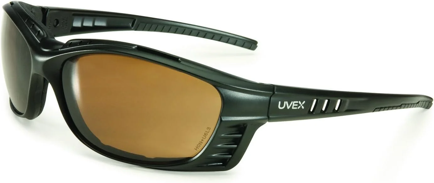 عینک ایمنی درزگیری شده Uvex Livewire مدل S2601HS، فریم مشکی مات، لنز اسپرسو با پوشش ضد بخار Hydro Shield