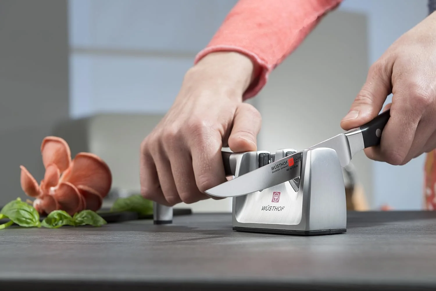 چاقو تیزکن ووستوف، پلاستیکی، مشکی، 1 عددی چاقو تیزکن ووستوف، پلاستیکی، مشکی، 1 عددی