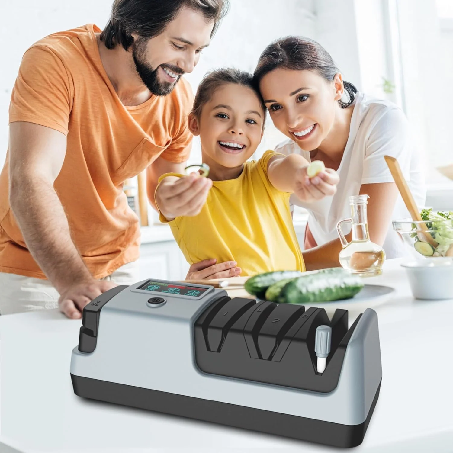 چاقو تیزکن برقی 5 در 1 THE WHITE SHOP - چاقو تیزکن برقی با 3 سرعت چرخش قابل تنظیم، مناسب برای چاقوهای تیغه صاف، چاقوهای اره ای، ساطور، چاقوهای سرامیکی و قیچی چاقو تیزکن برقی 5 در 1 THE WHITE SHOP - چاقو تیزکن برقی با 3 سرعت چرخش قابل تنظیم، مناسب برای چاقوهای تیغه صاف، چاقوهای اره ای، ساطور، چاقوهای سرامیکی و قیچی