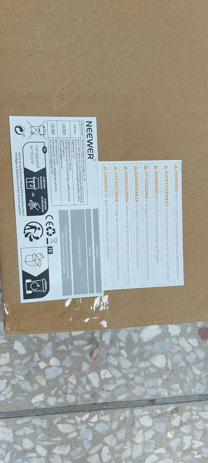 کیت نور ویدئویی ال ای دی دو رنگ 660 NEEWER شامل 2 عدد نور قابل تنظیم 3200-5600K با CRI 96+ به همراه براکت U شکل و بارندور، 2 عدد سافت باکس دیفیوزر، 2 عدد پایه نور 75 اینچی برای عکاسی و فیلمبرداری