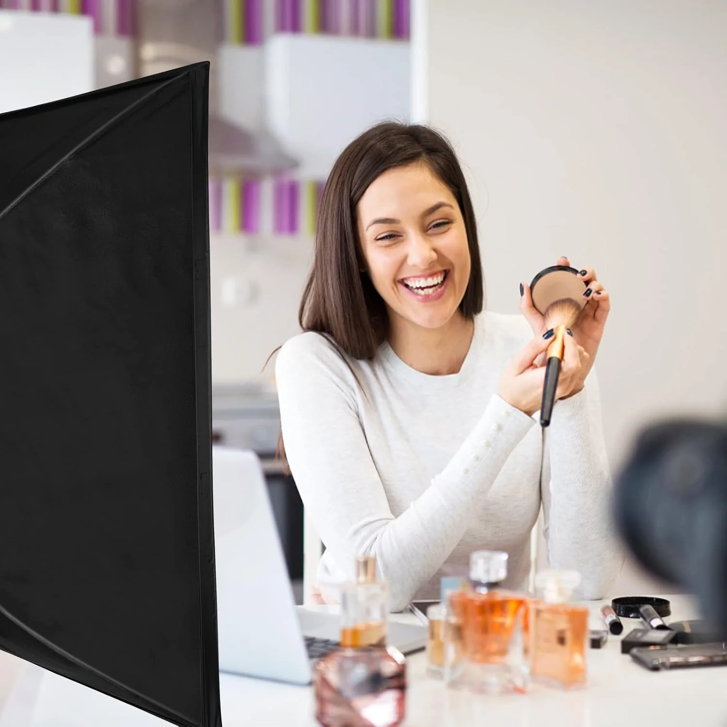 کیت نور ویدئویی 200 وات Padom، نورپردازی مداوم برای عکاسی با مانت بوئنز، سافت باکس و پایه، نور استودیویی با اپلیکیشن برای عکاسی، ویدیوهای یوتیوب و ضبط فیلم (مجموعه 1 عددی)