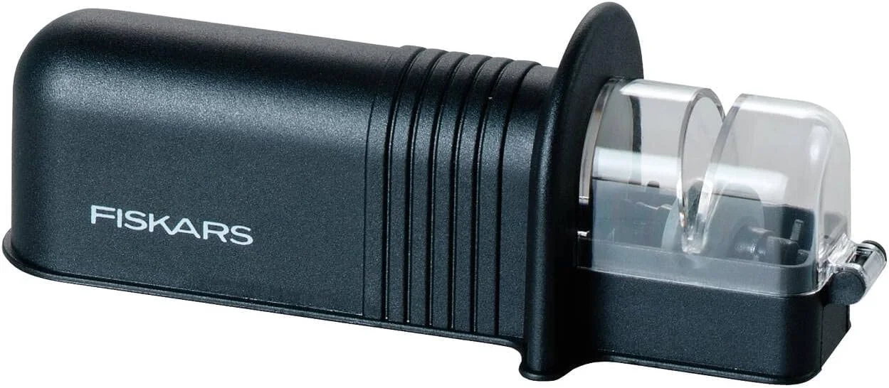 فیسکارس 1065598، چاقو تیزکن Roll-Sharp با سنگ آسیاب سرامیکی، Essential، پلاستیکی، مشکی، بسته بندی پایدار