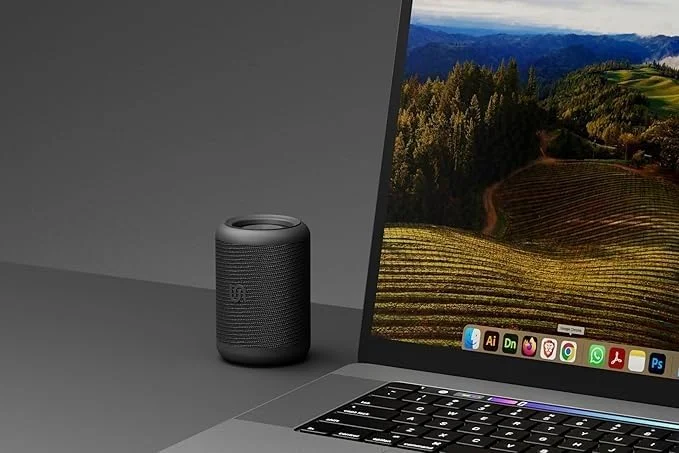 اسپیکر بلوتوثی قابل حمل ضد آب Porodo Soundtec با استاندارد IP65 - مشکی اسپیکر بلوتوثی قابل حمل ضد آب Porodo Soundtec با استاندارد IP65 - مشکی