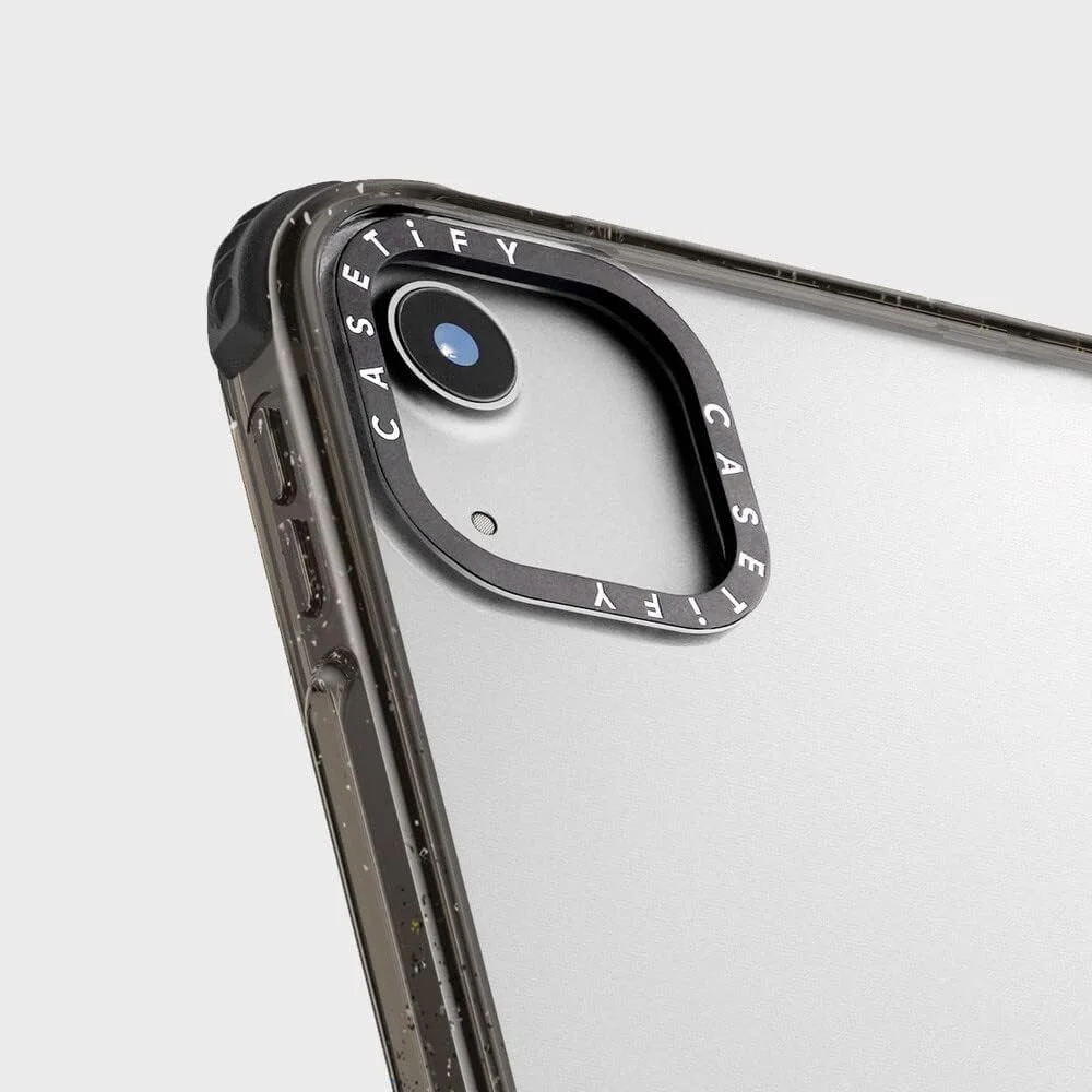 کاور ضربه گیر CASETiFY برای آیپد پرو 11 اینچ (نسل 3/4) - طرح دستگاه فروش اتوماتیک قدیمی - مشکی شفاف