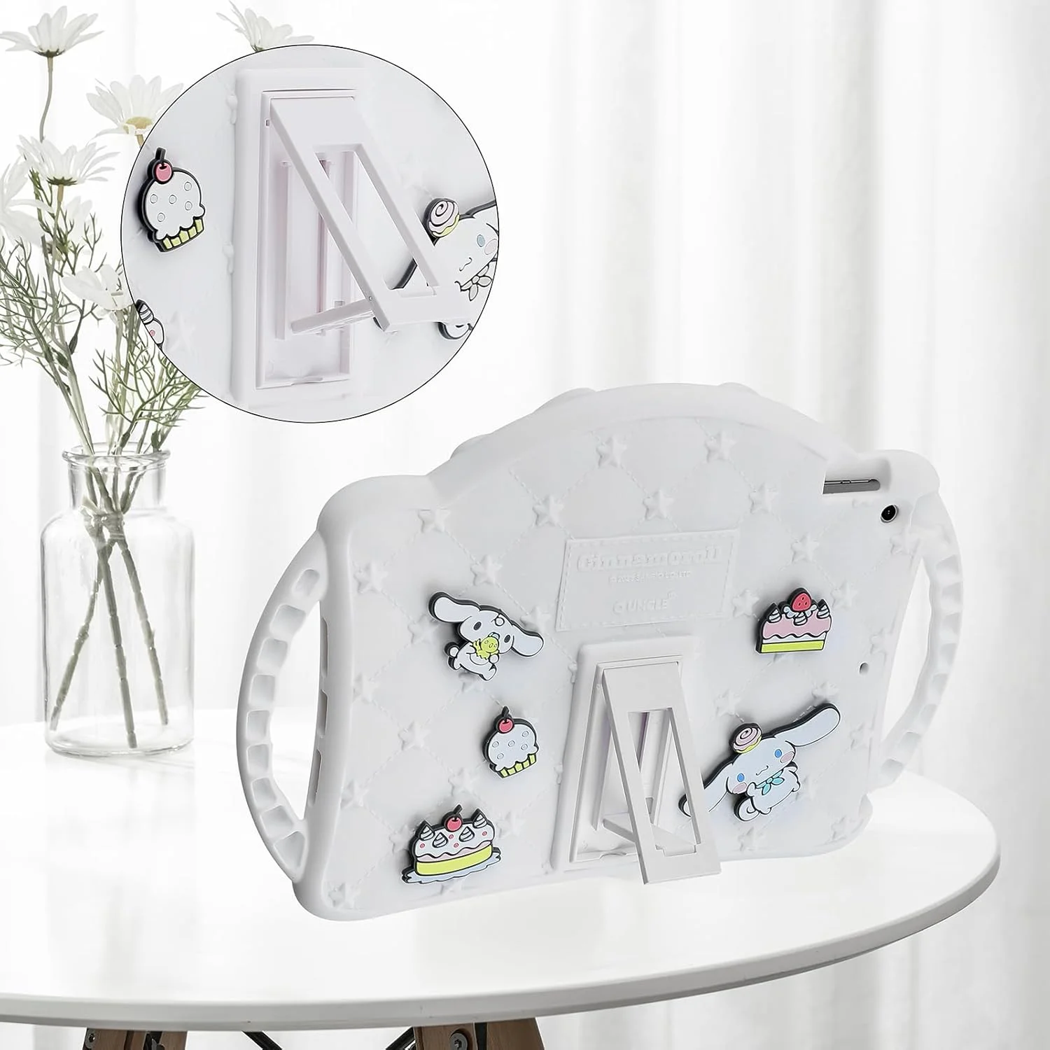 کیف محافظ آیپد نسل 9، 8 و 7 Carechoi، کیف آیپد 10.2 اینچی با کیف پول کوچک، بند شانه و دسته، کاور سیلیکونی کارتونی تبلت مناسب کودکان و دختران برای آیپد نسل 9/8/7 10.2 اینچی 2021 2020 2019 - (سفید)