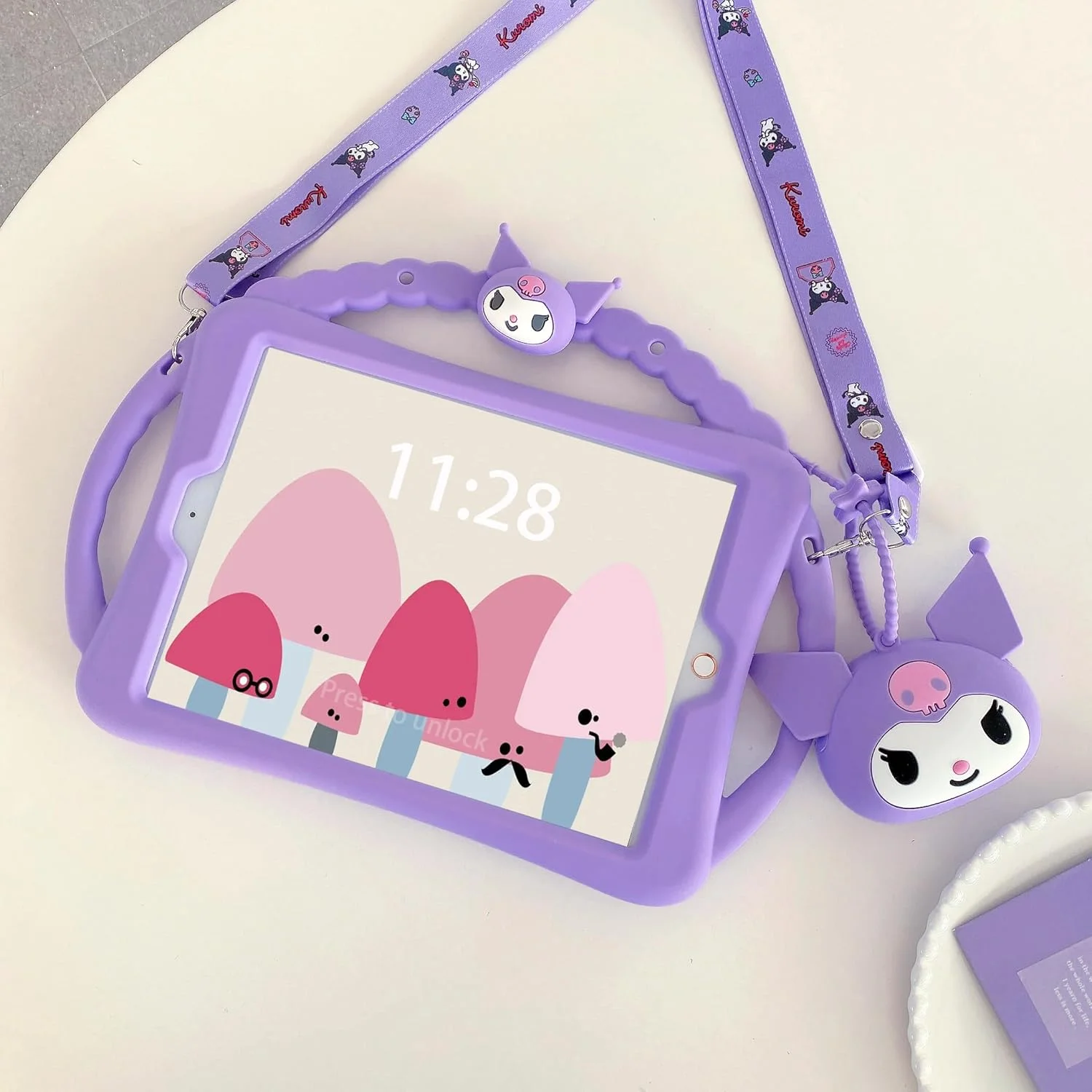 کیف محافظ آیپد نسل 9، 8 و 7 Carechoi، کیف آیپد 10.2 اینچی با پایه کیف پول، بند شانه و دستگیره، طرح کارتونی زیبا، پوشش سیلیکونی نرم تبلت برای کودکان دختر و پسر (بنفش)