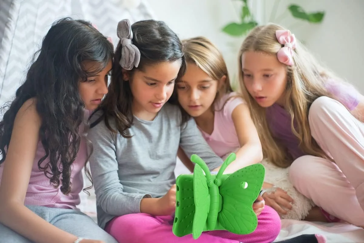 کیف محافظ جدید مناسب برای آیپد نسل ششم، کیف آیپد 9.7 اینچی کودکانه، کیف محافظ تبلت فوم EVA سبک وزن و مقاوم در برابر ضربه با پایه نگهدارنده برای اپل آیپد ایر/ایر 2 آیپد 9.7 2017/2018