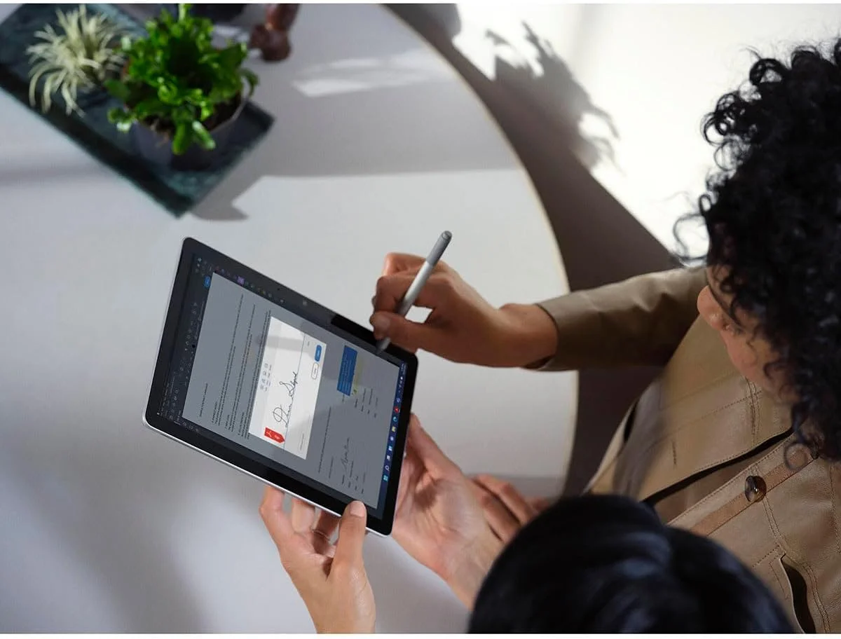 تبلت مایکروسافت Surface Go 4 - صفحه نمایش 10.5 اینچی Full HD - رم 8 گیگابایتی - حافظه 64 گیگابایتی - پلاتینیوم تبلت مایکروسافت Surface Go 4 - صفحه نمایش 10.5 اینچی Full HD - رم 8 گیگابایتی - حافظه 64 گیگابایتی - پلاتینیوم