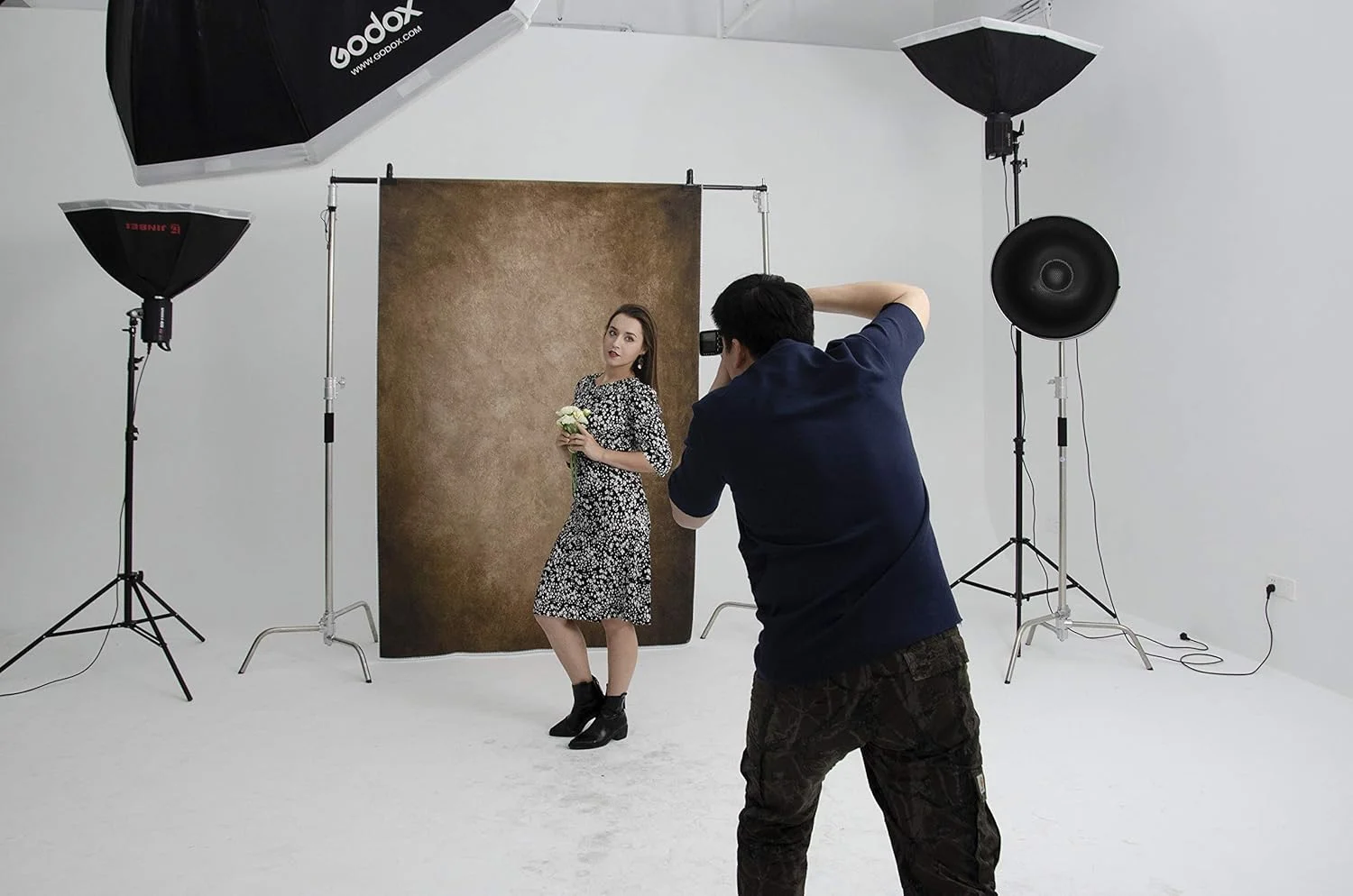 پس زمینه های عکاسی کیت 1.5x2.2 متر با بافت قهوه ای تیره، پس زمینه تاشو استودیوی عکس، پس زمینه های حرفه ای استودیوی عکاسی، ملیله تزئینی ساده و یکپارچهسازی با سیستمعامل