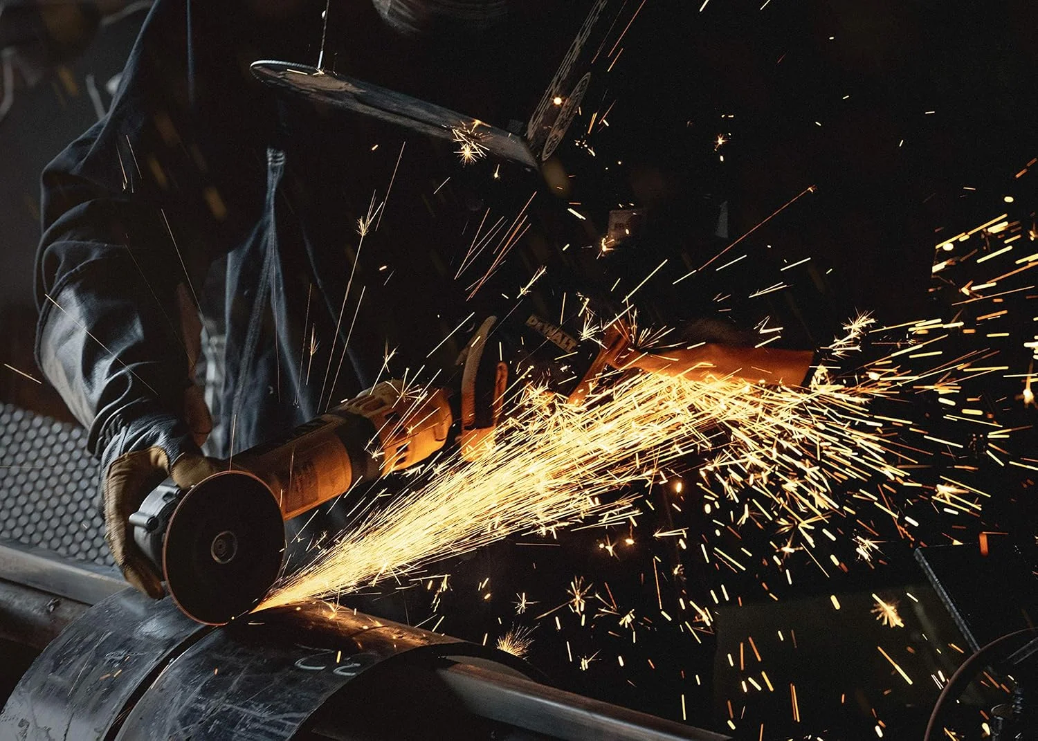 دستکش جوشکاری چرمی ممتاز Dewalt، مقاوم در برابر آتش/حرارت، ساق بلند دستکشی، مچ الاستیک، سایز کوچک