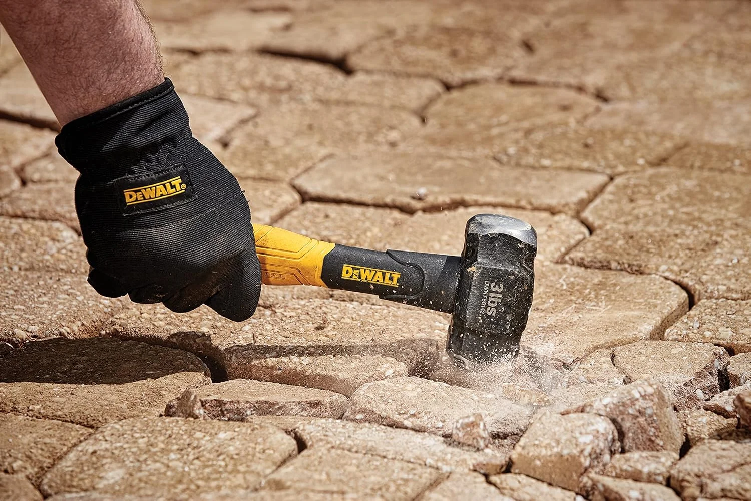 دستکش لغزنده بزرگ DeWalt DPG218 RapidFit دستکش لغزنده بزرگ DeWalt DPG218 RapidFit