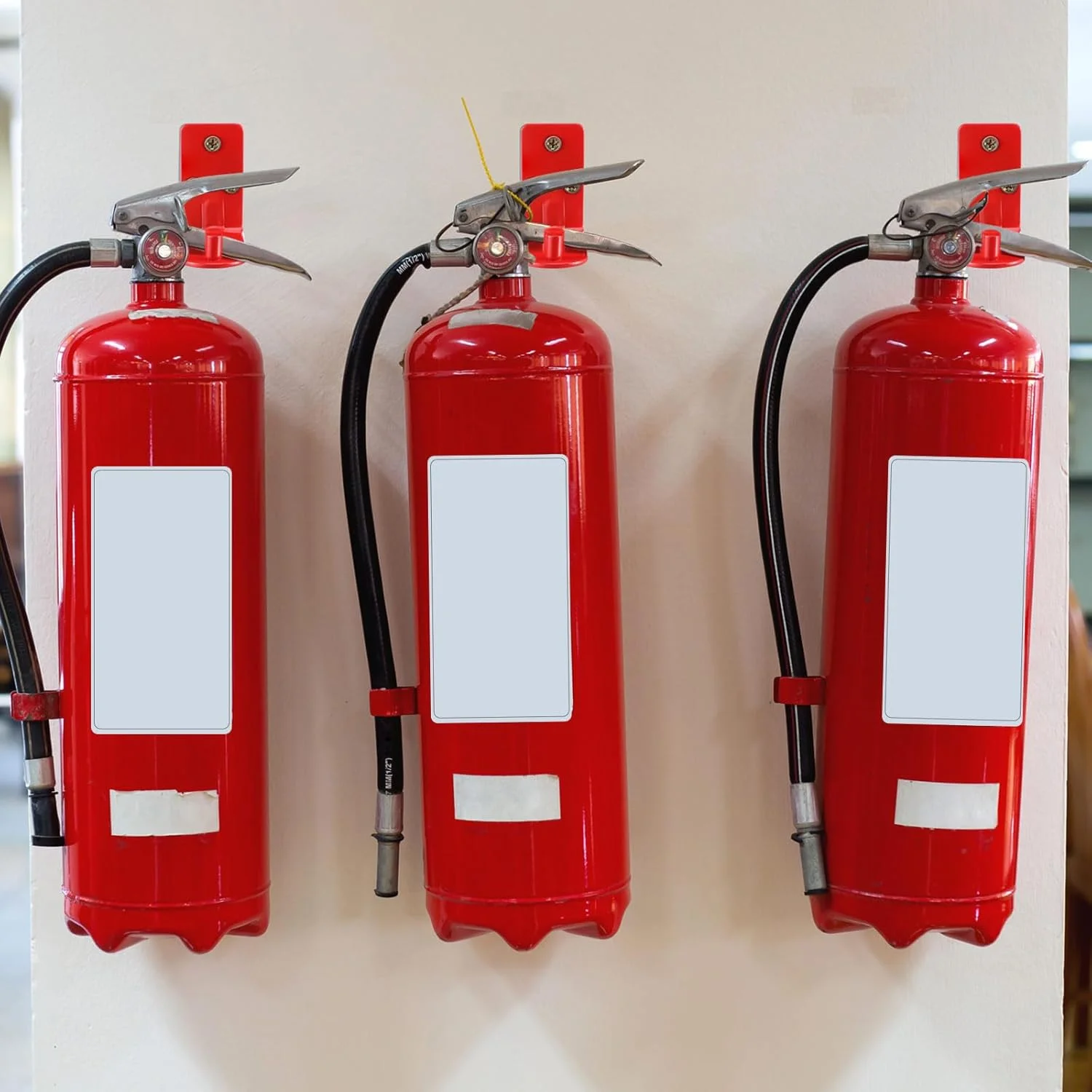 نگهدارنده کپسول آتش نشانی Oudain، بست کپسول آتش نشانی برای کپسول های 5 تا 20 پوندی، نصب دیواری جهانی، قلاب دیواری کپسول آتش نشانی، پیچ، واشر، برچسب ایمنی خود چسب (8 ست)