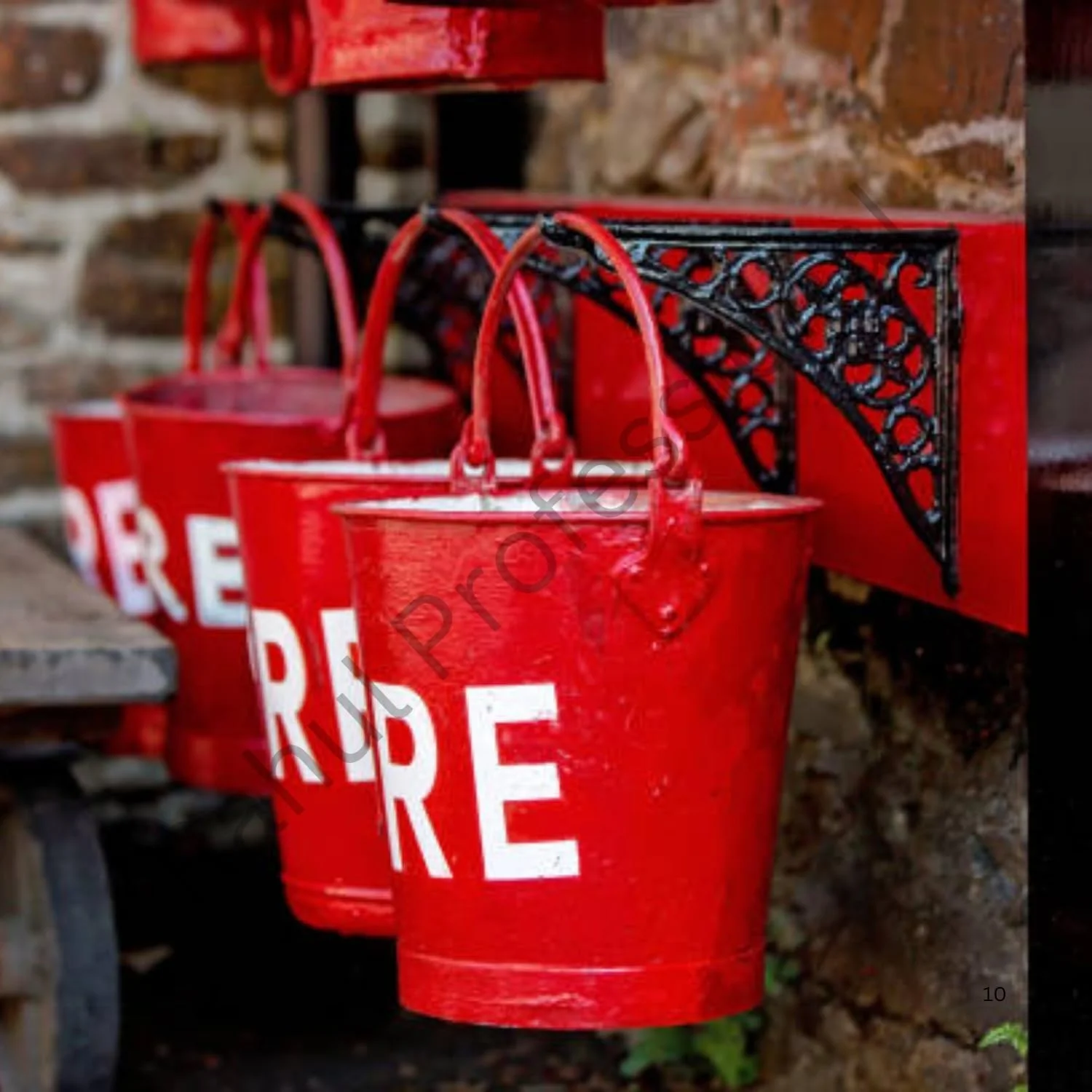 سطل آتش نشانی حرفه ای Rahul از جنس فولاد آلیاژی آهن، سطل ایمنی آتش نشانی برای شومینه، سوزاندن چوب، حمل خاکستر در داخل و خارج از منزل، ظرفیت 9 لیتر، قرمز (بسته 4 عددی)