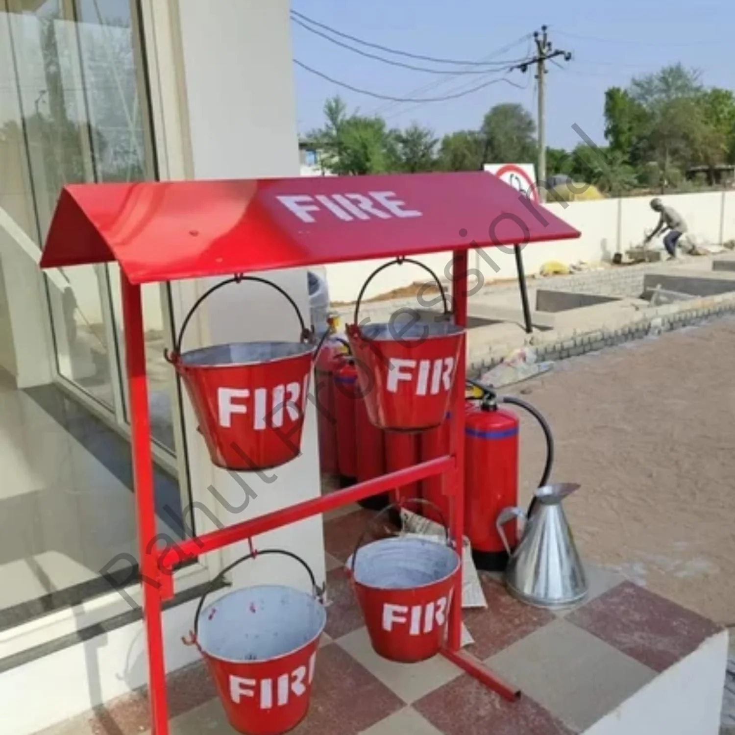 سطل آتش نشانی حرفه ای Rahul از جنس فولاد آلیاژی آهن، سطل ایمنی آتش نشانی برای شومینه، سوزاندن چوب، حمل خاکستر در داخل و خارج از منزل، ظرفیت 9 لیتر، قرمز (بسته 4 عددی)