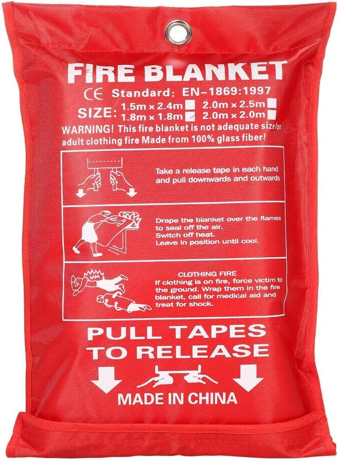 پتو اطفاء حریق ایمنی با رهاسازی سریع در محفظه با حلقه، 1.8 x 1.8 متر، نصب آسان و استقرار سریع در مواقع اضطراری، ایده آل برای آشپزخانه، منزل و دفتر کار