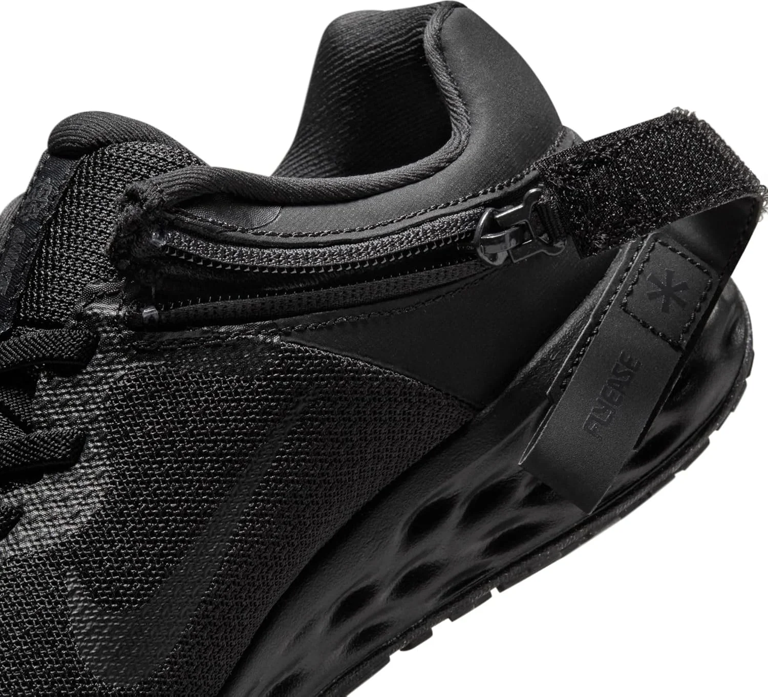 کفش های بند دار پسرانه نایک Nike Revolution 6 Flyease کفش های بند دار پسرانه نایک Nike Revolution 6 Flyease