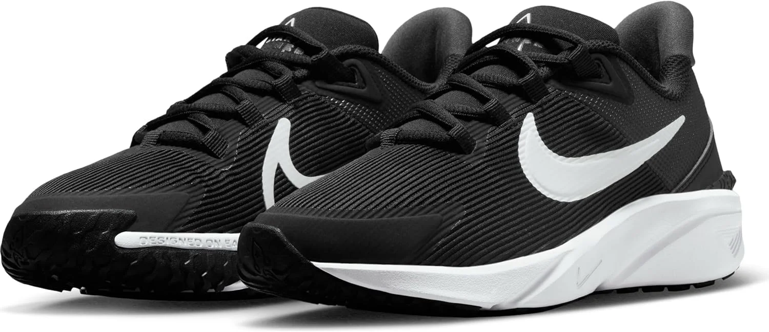 کفش های بند دار پسرانه نایک Nike Star Runner 4 Nn (Gs) کفش های بند دار پسرانه نایک Nike Star Runner 4 Nn (Gs)