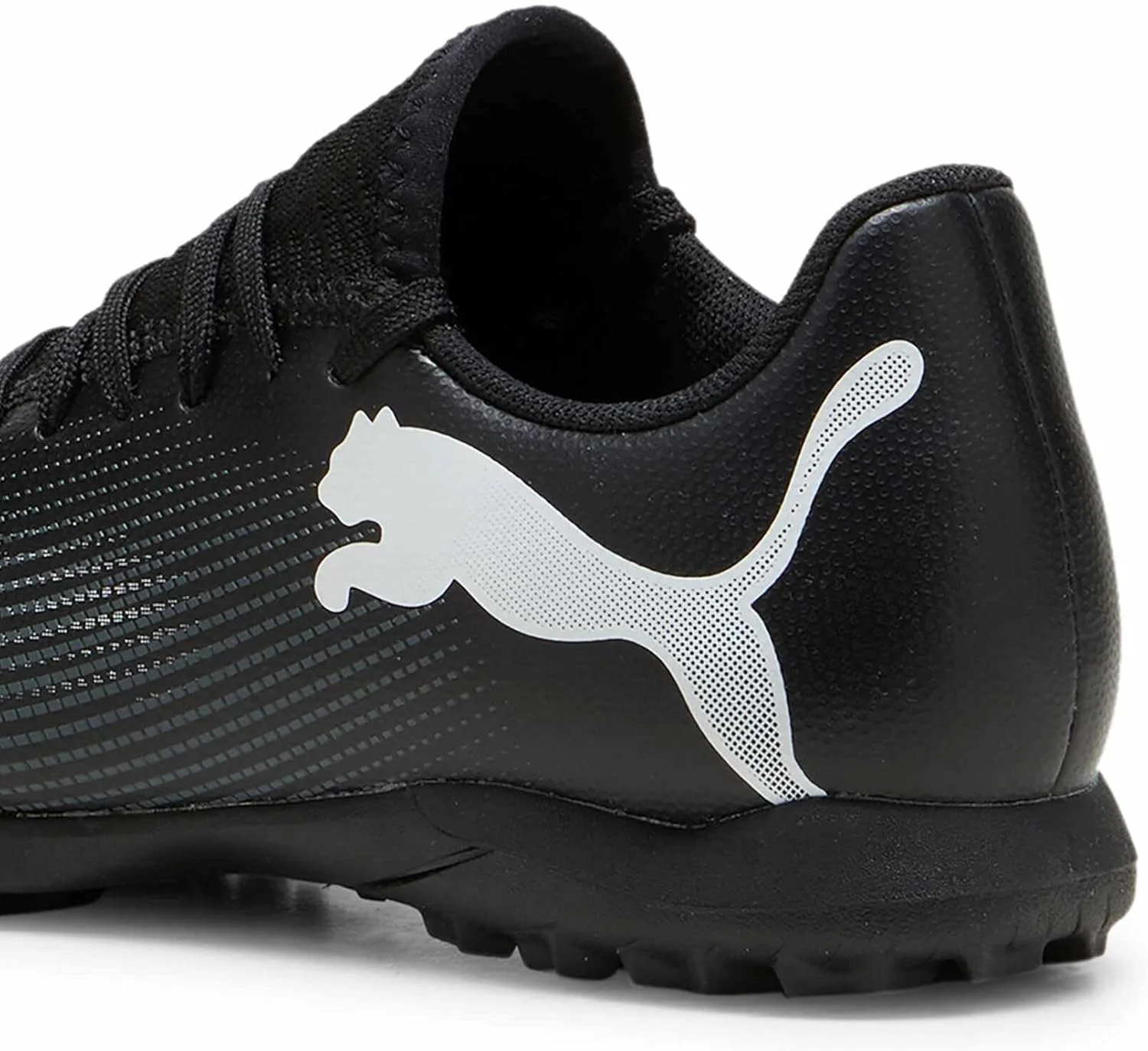 کفش فوتبال پوما Future 7 Play TT Jr مناسب کودکان و نوجوانان