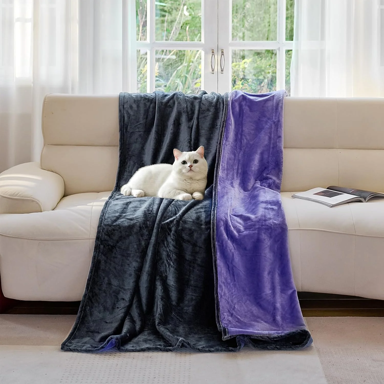 پتوی ضد آب YISURE برای مبل، تخت، پتوی کوچک ضد آب برای حیوانات خانگی، ضد نشت، 152x101 سانتی متر، قابل شستشو، دو رو و قابل استفاده مجدد (خاکستری/بنفش)