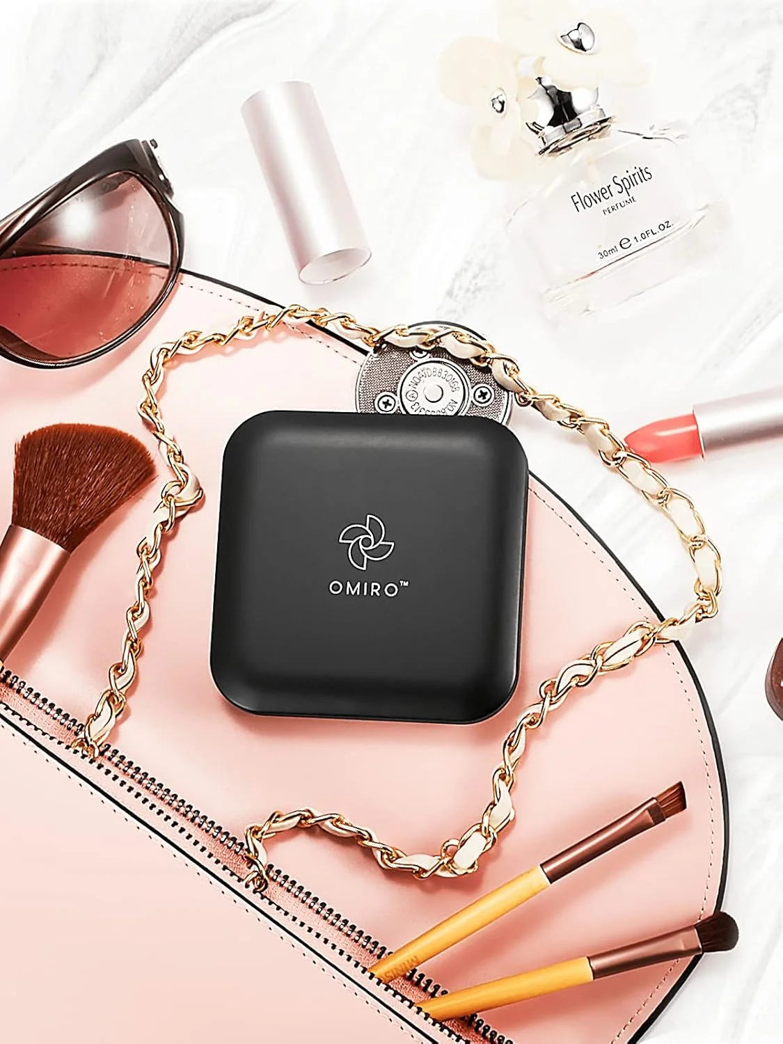 آینه تاشو و جمع و جور OMIRO، بزرگنمایی 1X/10X، آینه دستی مربعی جیبی 3½ اینچی برای آرایش مسافرتی (مشکی)